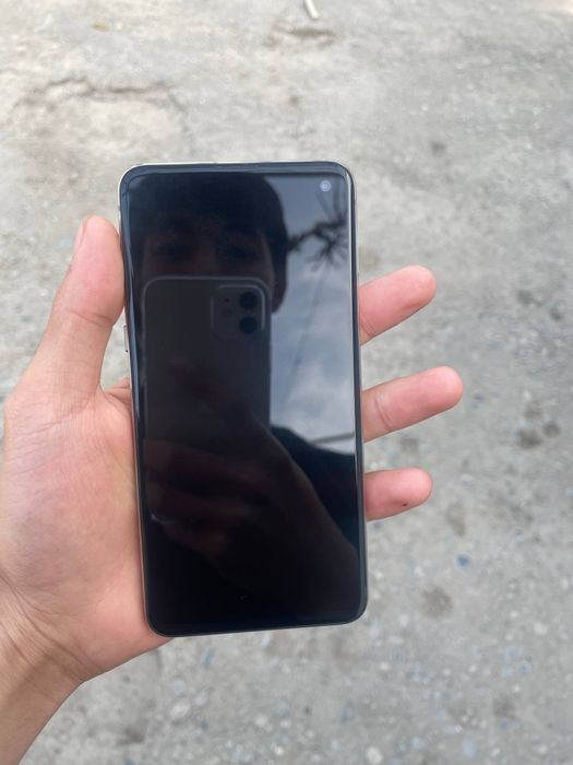 Samsung s10e sotiladi