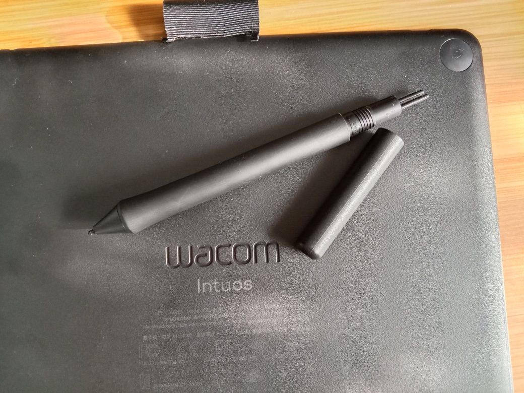 Графический планшет wacom intuos