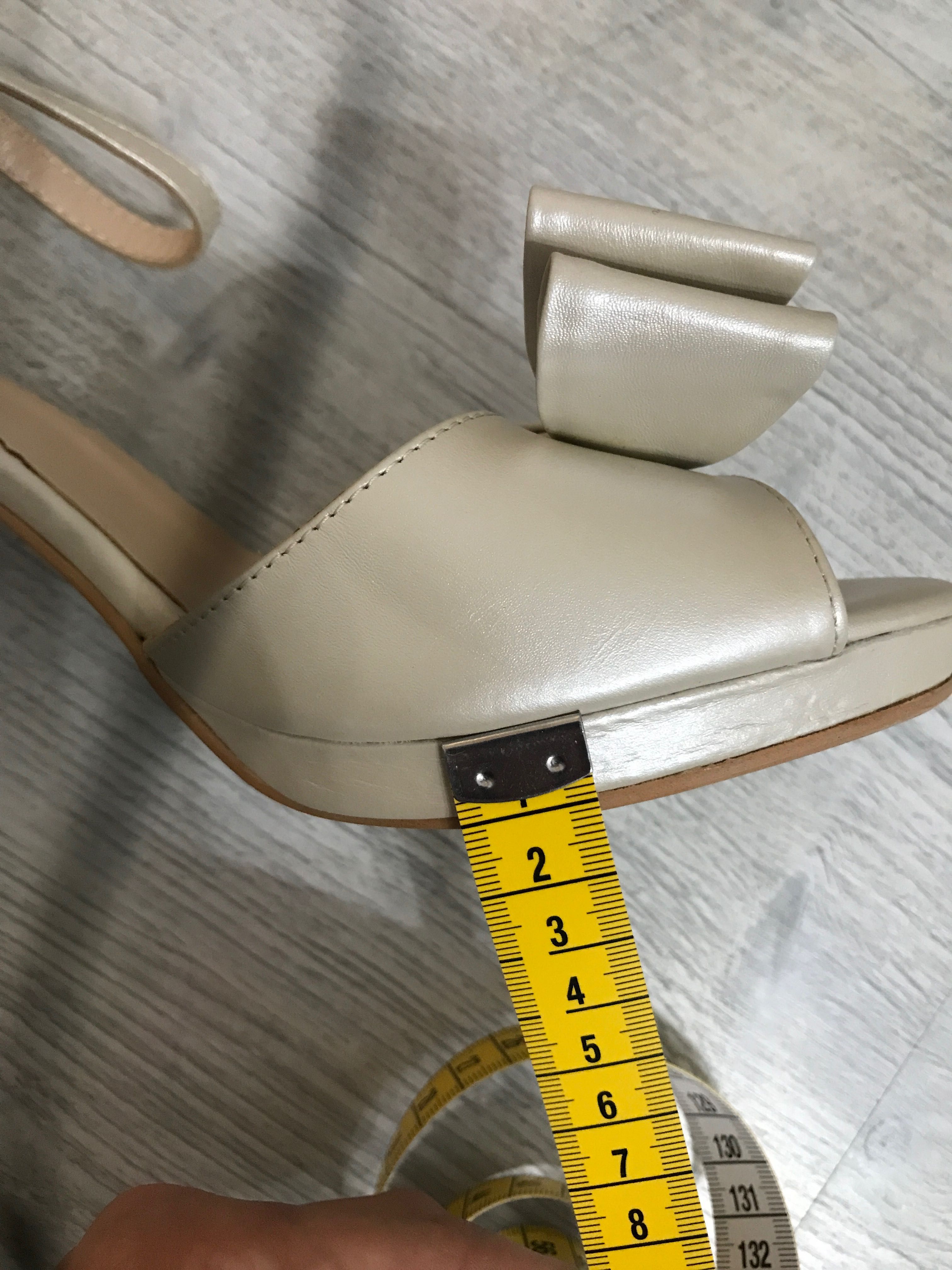 Pantofi eleganți dama noi