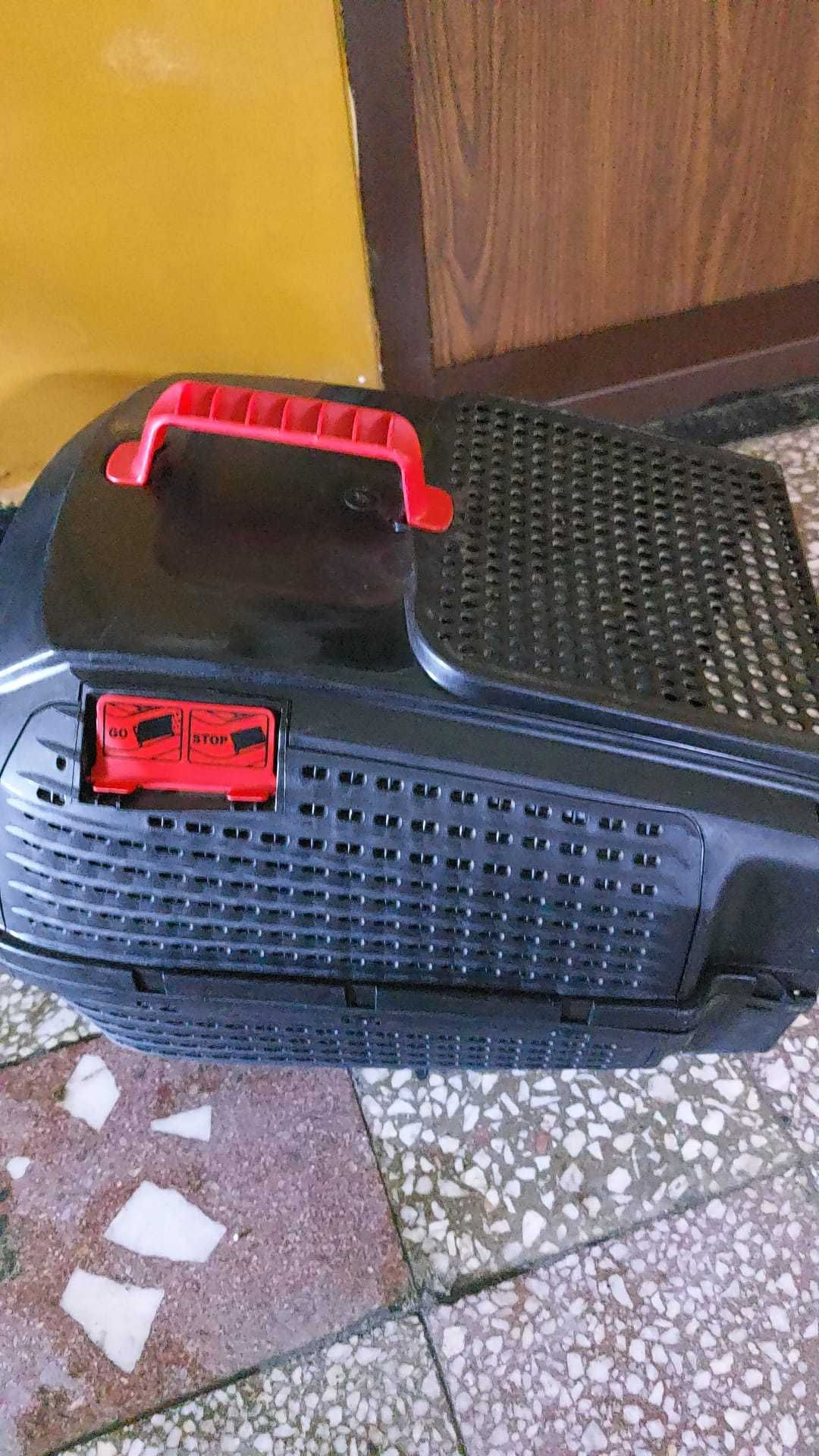 Vând Mașină electrică de tuns iarba Parkside 1200.
