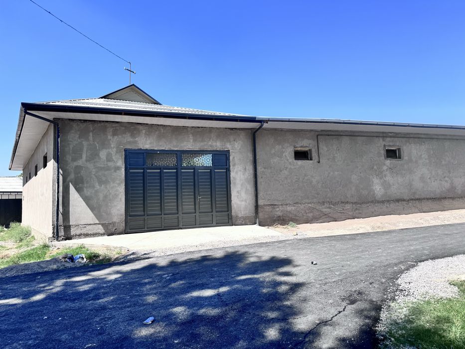 Ховили сотилади янги курилган