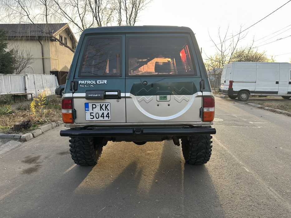 Vand Nissan Patrol y60 ( schimb cu hilux 3.0 )