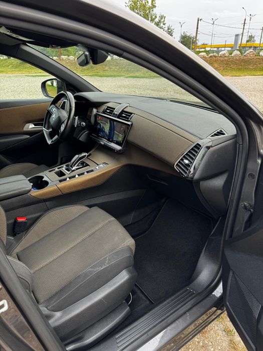 Autoturisme Citroen DS7