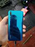 Продаю Huawei Y7 экран разбит
