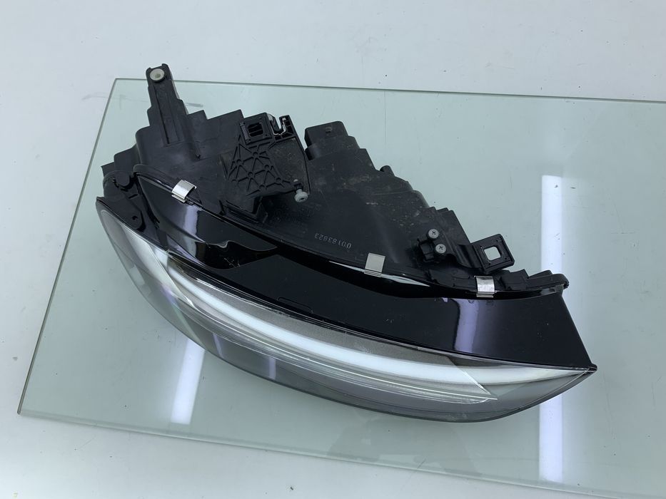 Dezmembrez Far dreapta de pe Audi A4 B8.5 FACELIFT 2012-2016