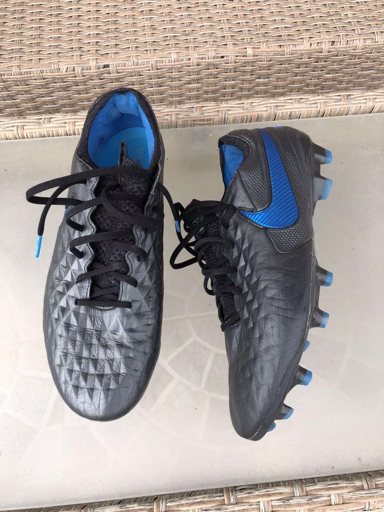 Бутонки Nike phantom mercurial magista hypervenom Adidas Predator Ace