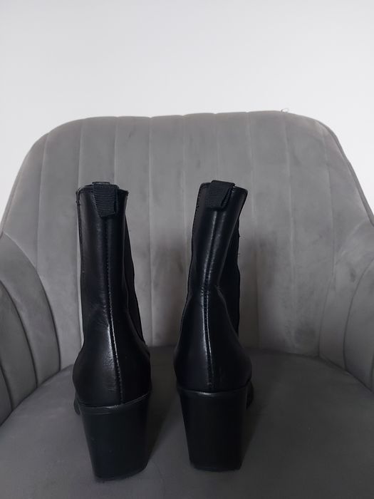 Botine badura piele naturala