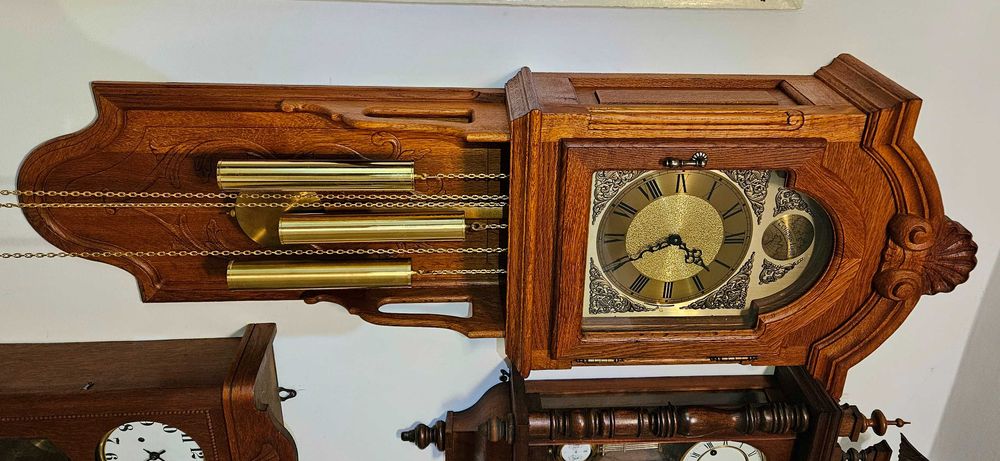 Ceas de perete cu pendul si 3 greutati Hermle-Westminster