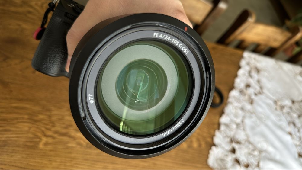Obiectiv Sony G 24-105mm F4