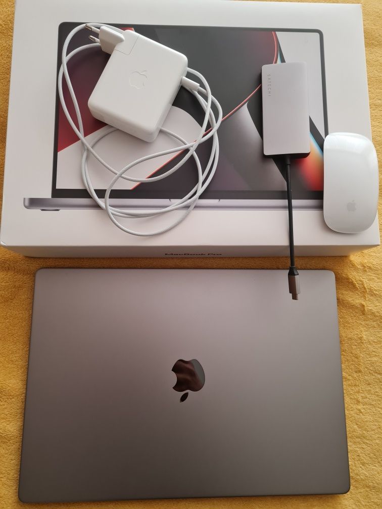 Apple MacBook Pro 16 M1 Max