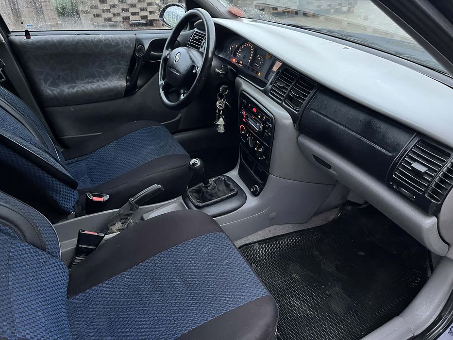 Opel vectra B 1.6 benzina