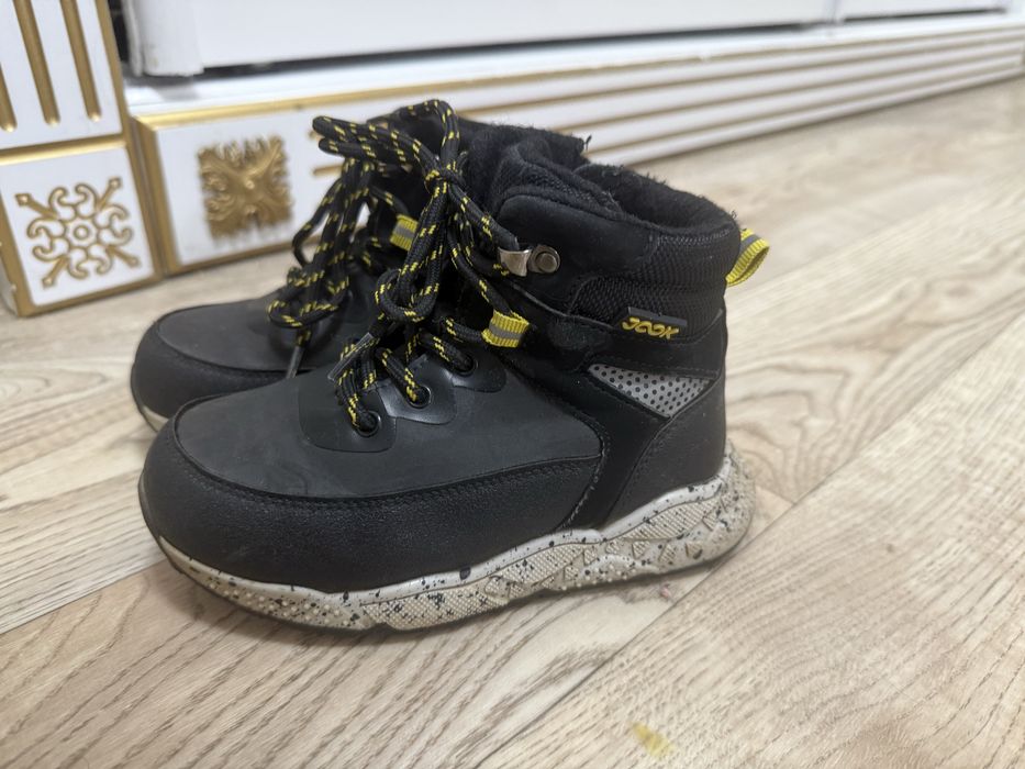 Продам детскую обувь. Можно через ред