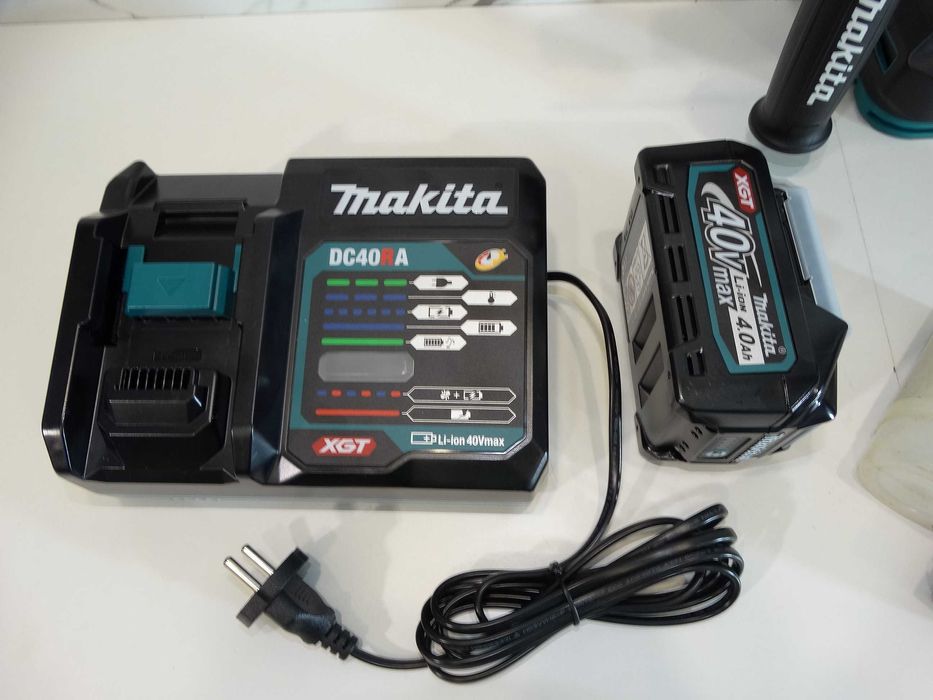 НОВО - Makita HR 004G / 40 V / XGT - Перфоратор