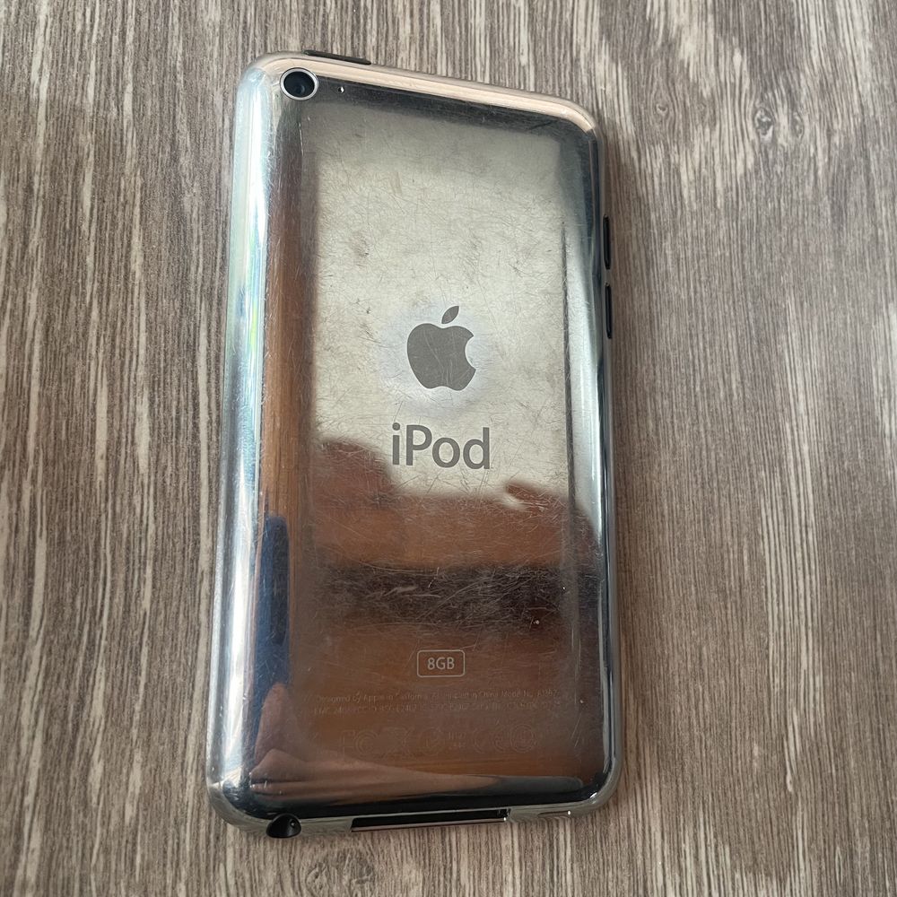 iPod Touch 4th Generation 8GB