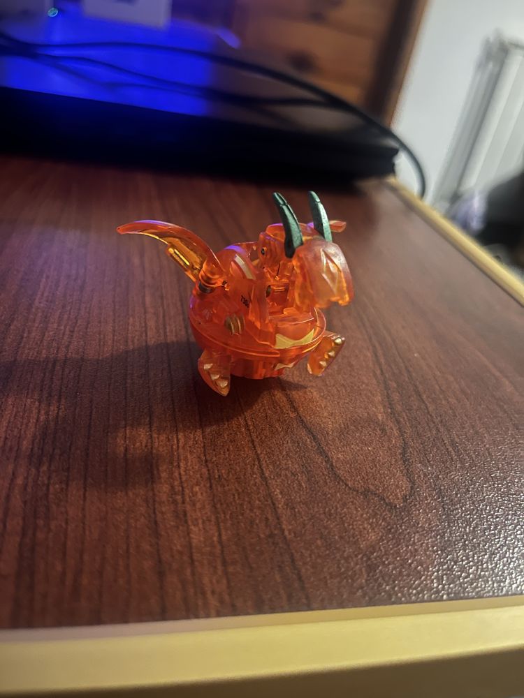 Bakugan Translucent Solar Orange Hyper Dragonoid