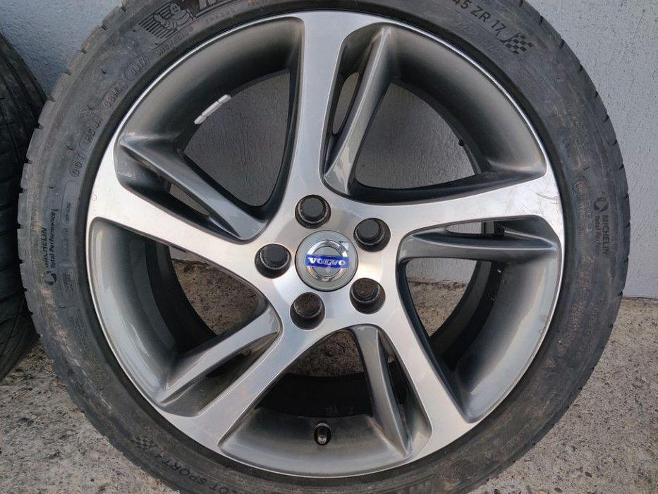Jante SPIDER 17" Volvo V40 S60 V60 S80 V70 S40 V50 C30 C70  anvelope vara 225/45R17  31302877