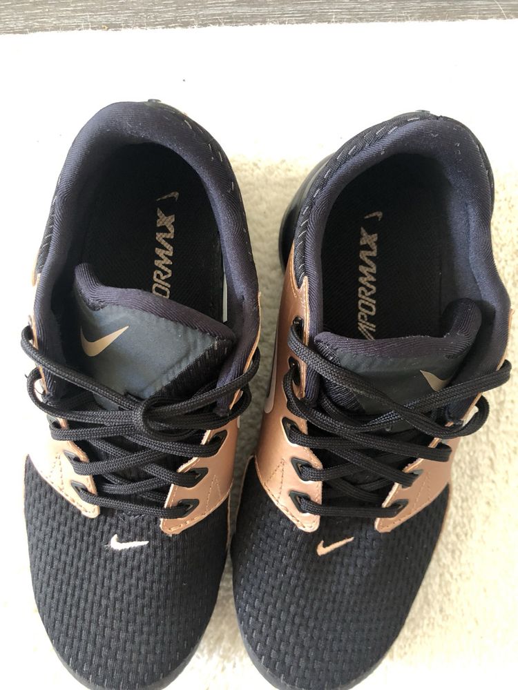 Уникални маратонки Nike Намалени