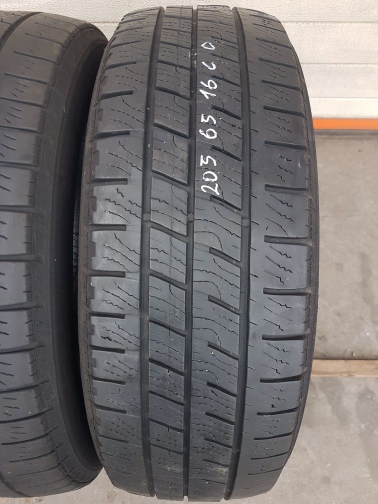 Зимни гуми 2 броя за Бус GOODYEAR Cargo Vector2  205 65 R16C дот 1219