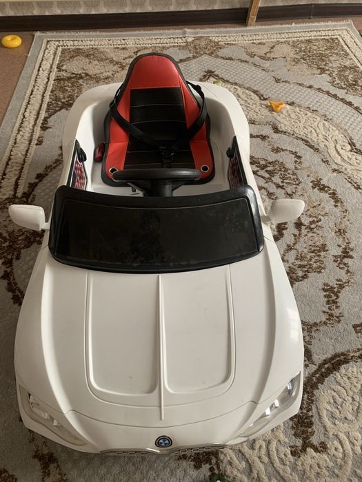 Детская машинка в отличном состоянии