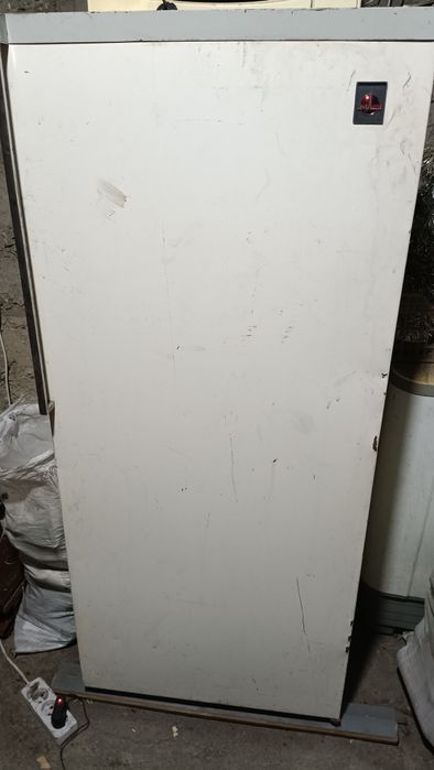 Холодильник бытовой