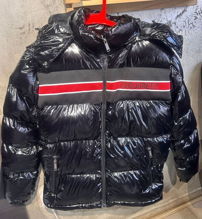 Geaca puffer Disquared2 lucioasa.