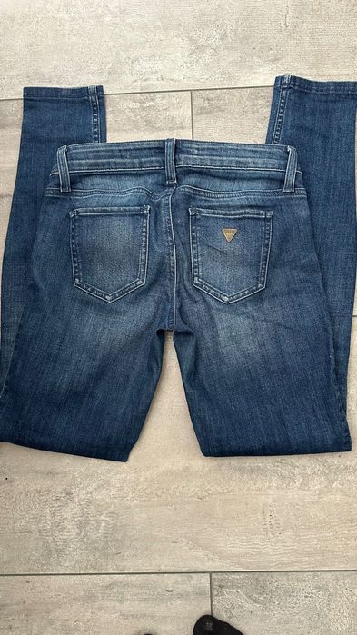 Оригинални дънки Guess