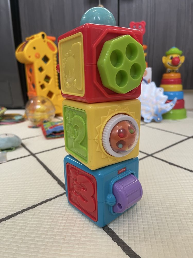 Детски играчки Fisher Price