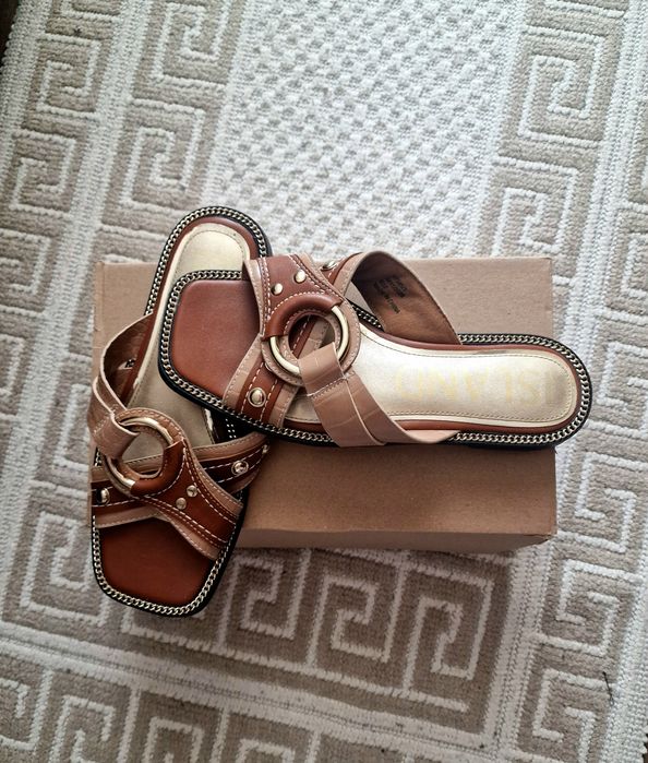 River Island saboti lejeri.Model deosebit.