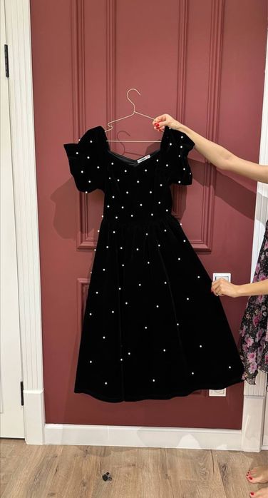 Бархатное вечернее платье фонарик. Размер С . Состояние хорошее.