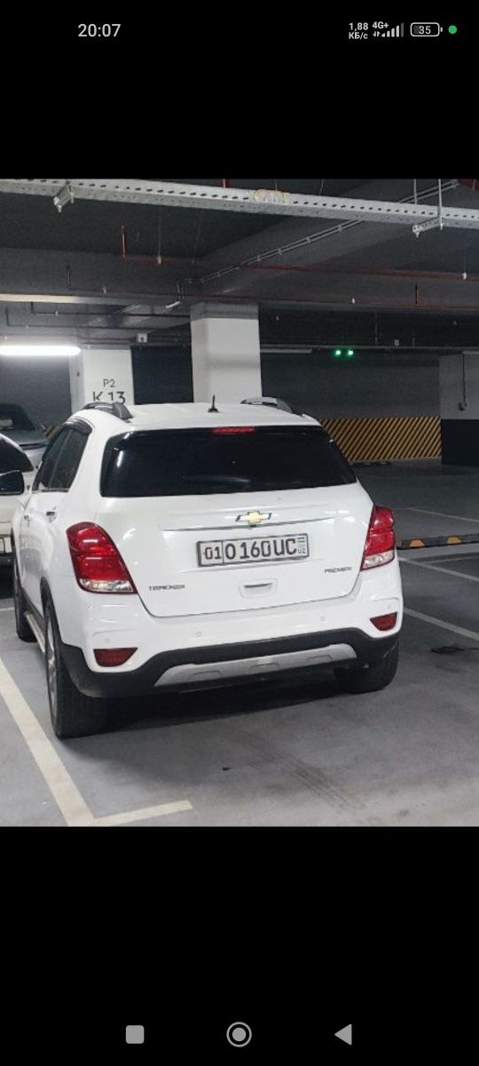 Продаю  Срочно!!! автомобил Шевролет  Треккер 1.