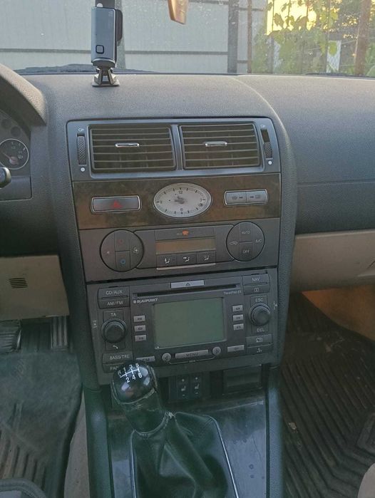 Ford Mondeo Ghia 2004