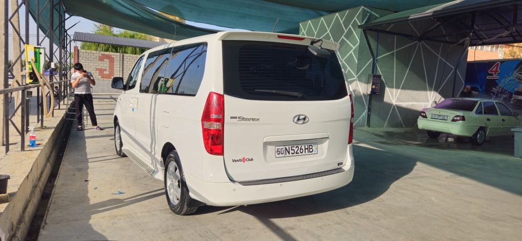 Hyundai Grand starex