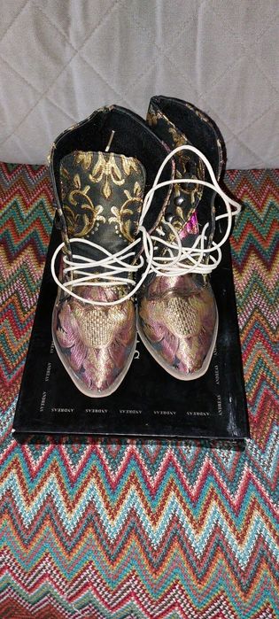 Обувь женская ботинки