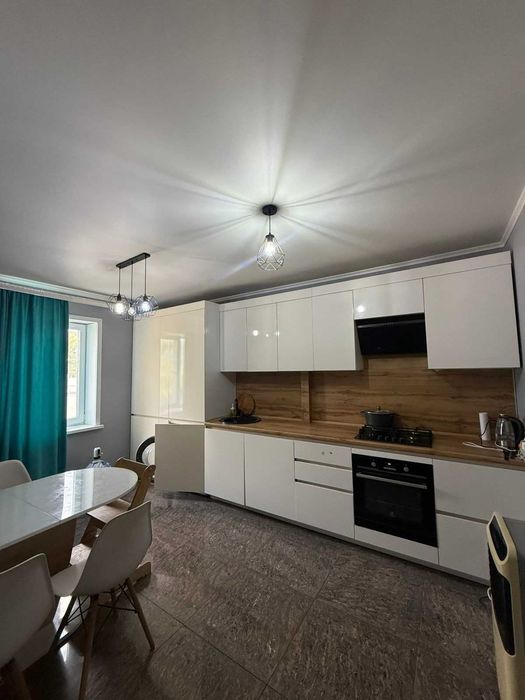 Продажа 2-этажного дома