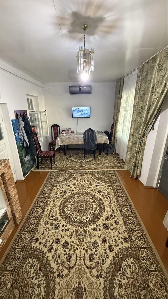 Срочно продается дом ( Трансфарматорный Янгиюль )
