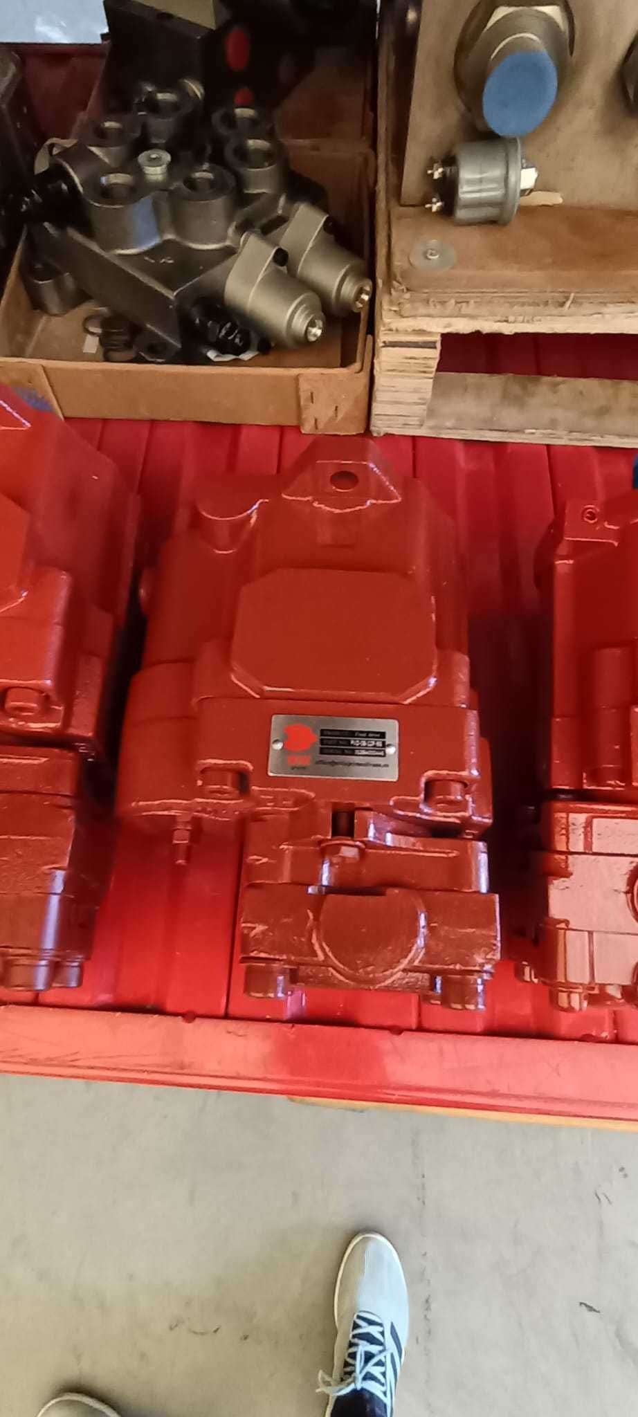 Pompe hidraulice pentru excavatoare