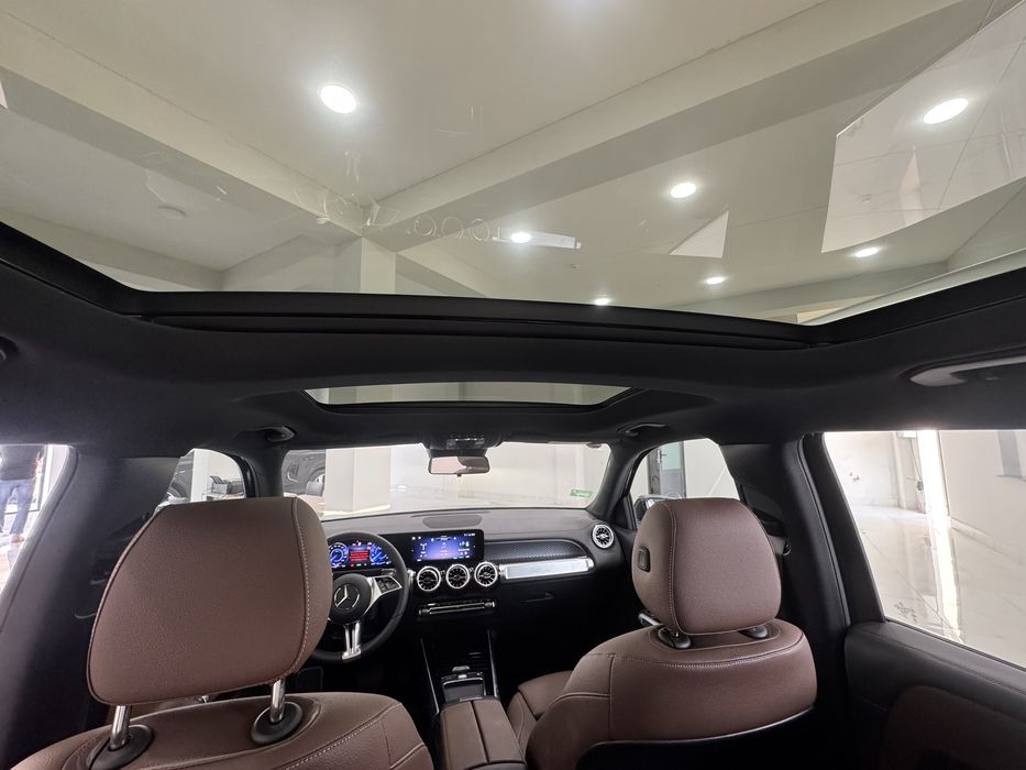 Mercedes-Benz EQB 260