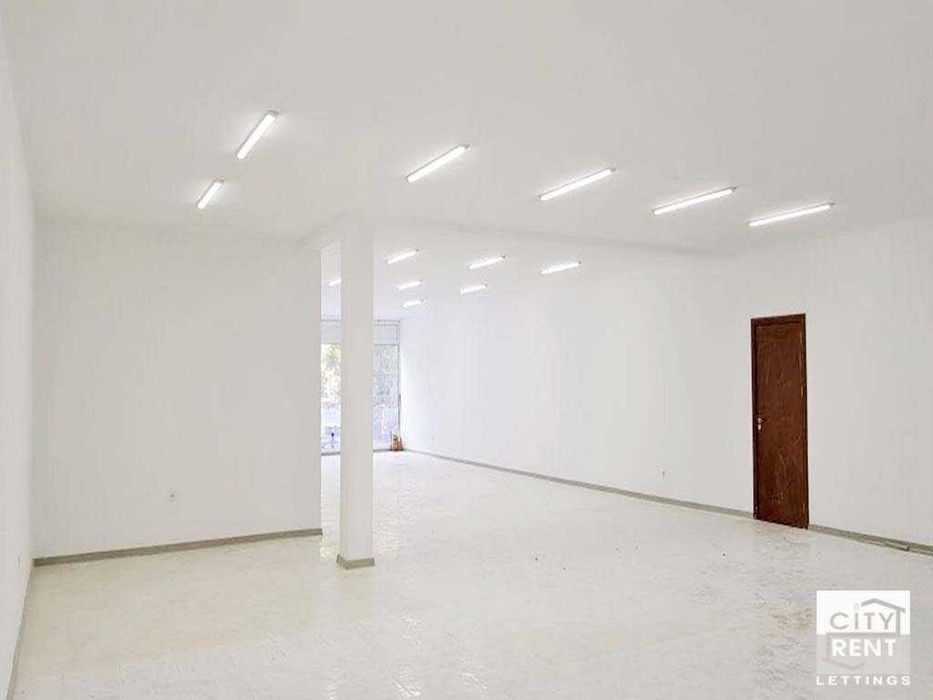 111415 Просторен магазин под наем, в централната част на В. Търново