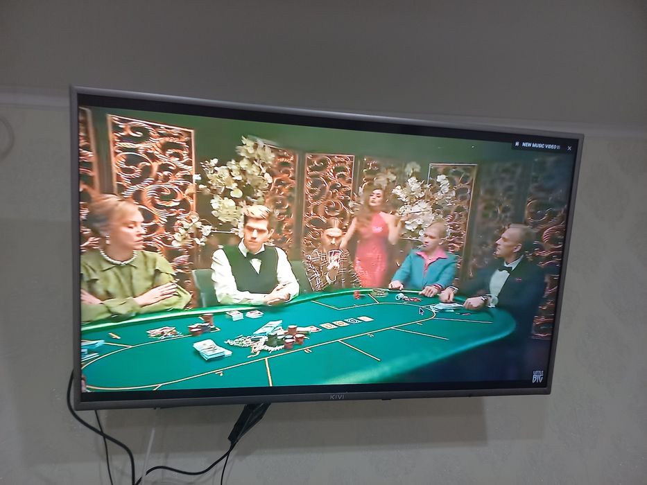 Телевизор смарт Kivi 40'/102 см