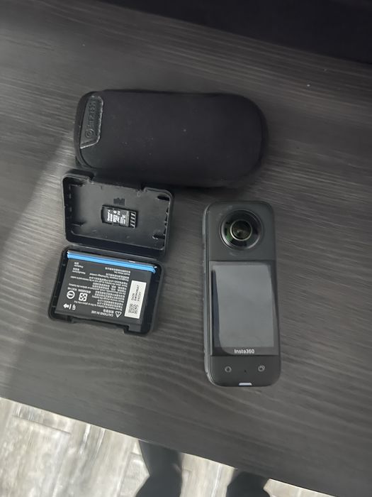Insta360 X3 – pachet complet pentru filmări
