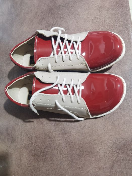 Vând încălțăminte dama Nr 36 piele romania