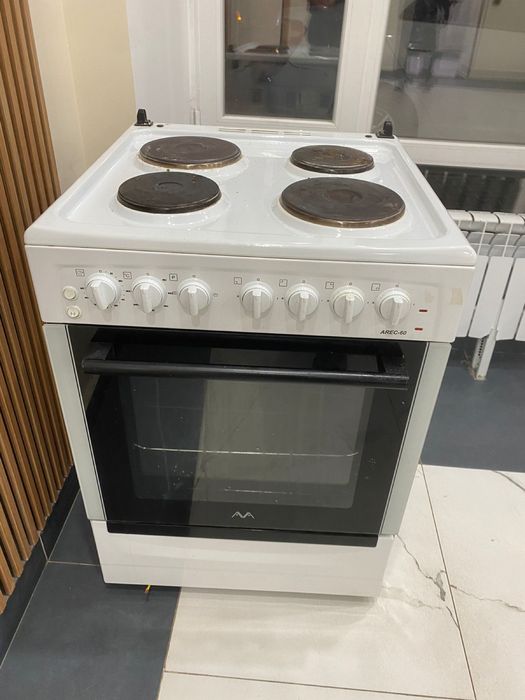 продам газовую плиту