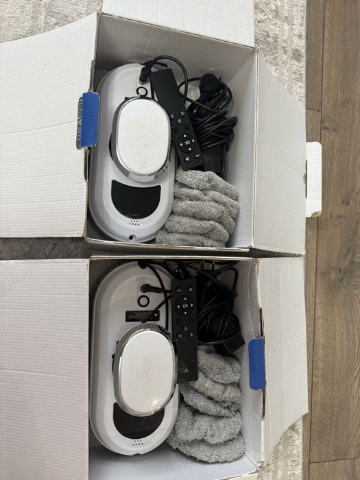 Продам два робота для мытья окон