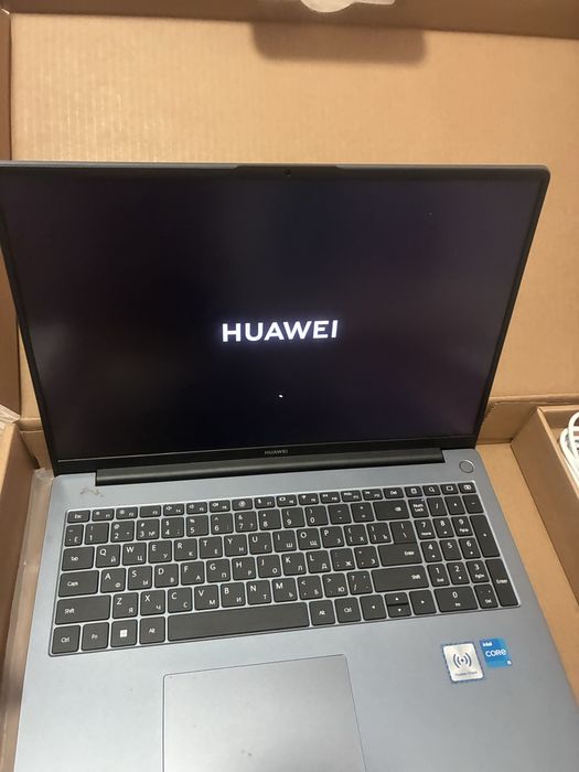 Продам ноутбук Huawei Matebook D16