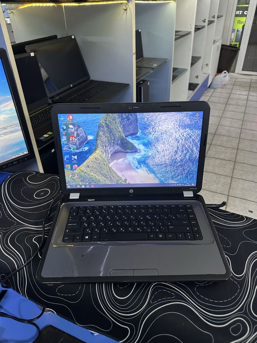 HP Core i5-2430 ОЗУ-6ГБ ССД-128ГБ в отличном сост батарейка не работае