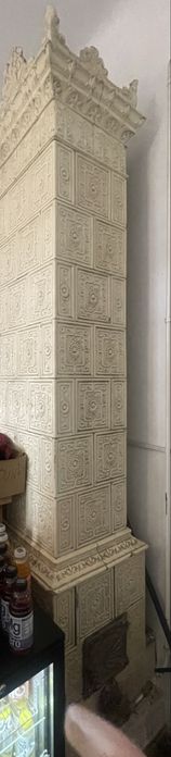 Sobe teracota art nouveau , motive vegetale si florale .