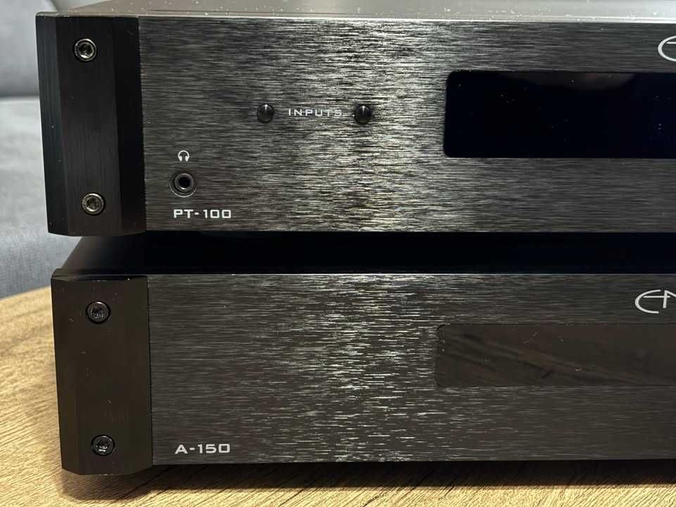 Vând Amplificator+Preamplificator Audio Emotiva (Statie)