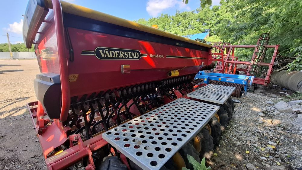 Semanatoare Vaderstad Tempo T6 +  Rapid400 C si Gaspardo MTR 6