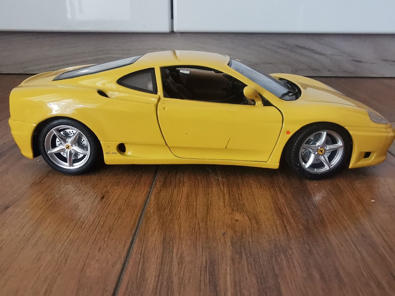 Macheta de colectie Ferrari 1:18 metal