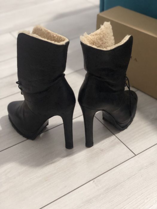 Botine din piele si blana naturala de ovine,38